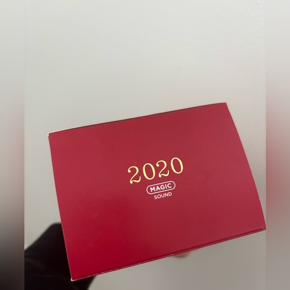 Hallmark Keepsake Charlie Brown Snoopy Ornament 70th Anniversary - Picture 3 of 3